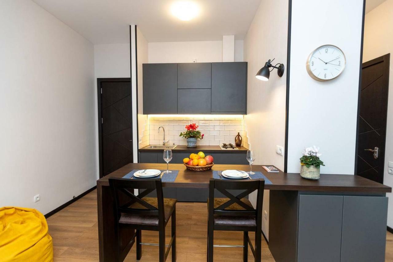 Wehost Apartment Near Fabrika Tbilisi Zewnętrze zdjęcie